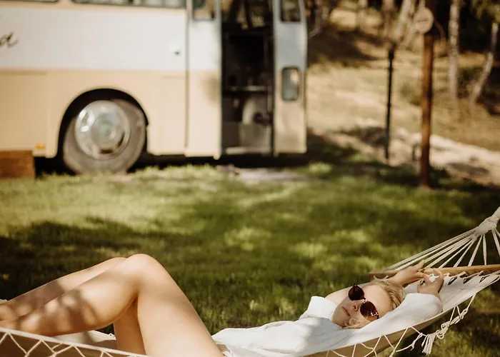 Przystanek Glinca 캠프장 Zelewo