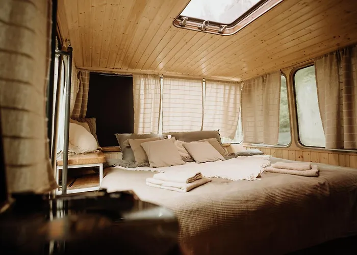 캠프장 Przystanek Glinca Zelewo